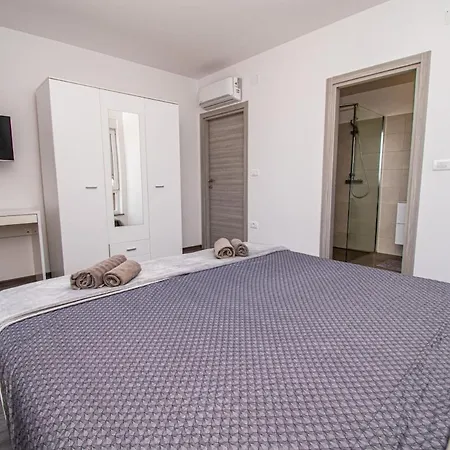 The Beautiful With A Private Pool Apartman
