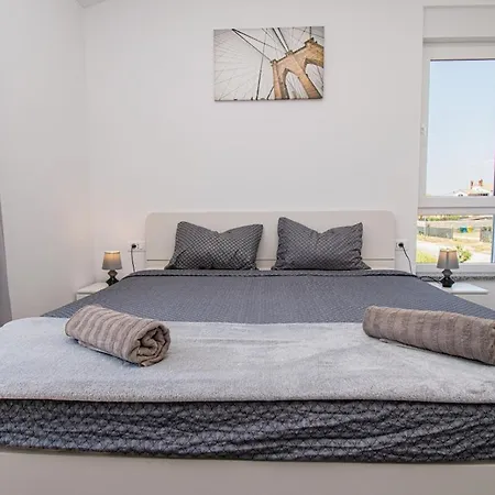 Apartman The Beautiful With A Private Pool *